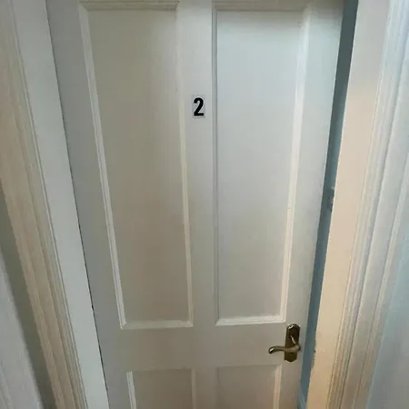 Comfort Triple Near Airport - 2 * Dublin